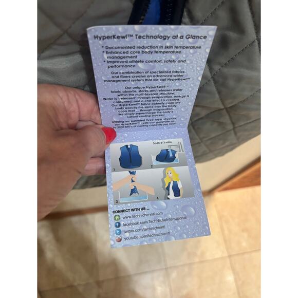 Techniche Hyperkewl Evaporative Cooling Vest S  Blue Motorcycle - Picture 4 of 8